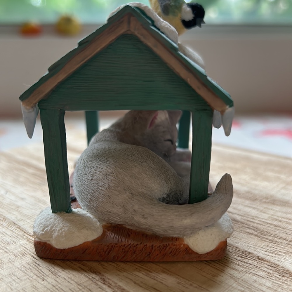 “Lenox “Winter Sunshine” Sleeping Gray Kitty Cat & Curious Bird Figurine New - Picture 7 of 11